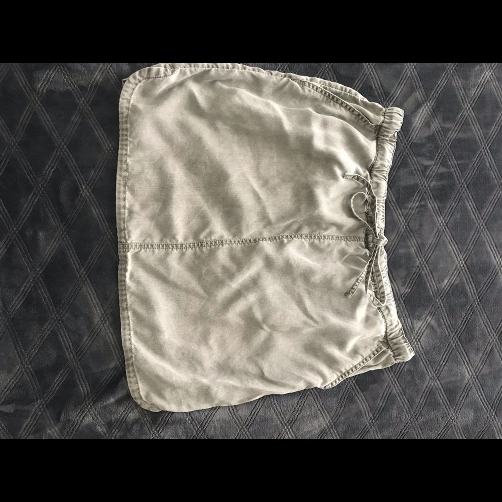Khaki green skirt size M